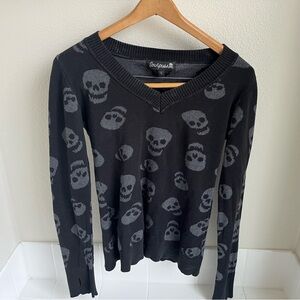 Sourpuss Black and Gray V-Neck Skull Sweater